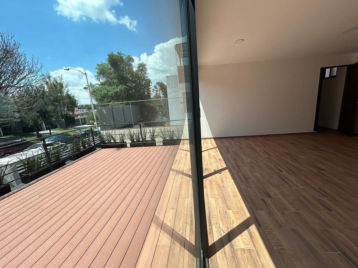 Casa 3 recamaras de 200m2 en Satelite con jardin y roof garden, photo 1 of 30