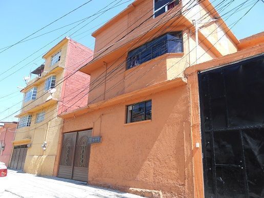 Invierta en 3 Edificios con 11 departamentos, Naucalpan Estado de México