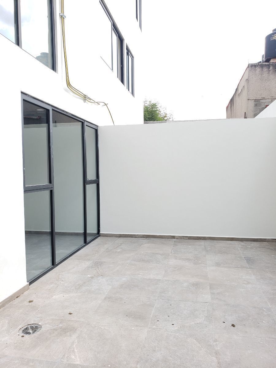 17 de 20: Terraza y salón de Usos Múltiples