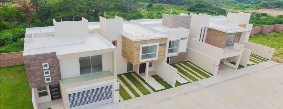 Casa en venta en Vistalta Residencial. BOCA DEL RÍO, VERACRUZ.