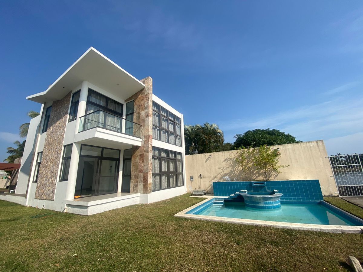 Casa CON ALBERCA Y VISTA AL RIO en RENTA Fracc. Playa de Vacas Boca del Rio,  VER | EasyBroker