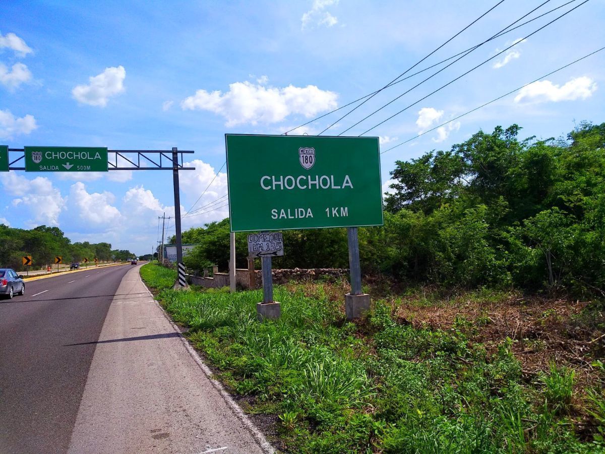 1 de 7: Terreno Carretera Chochola