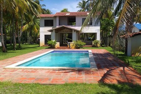 RANCHO PLAYA AMATECAMPO 3300vr2 CON 25mts FRENTE AL MAR *jgs * |  EasyBroker