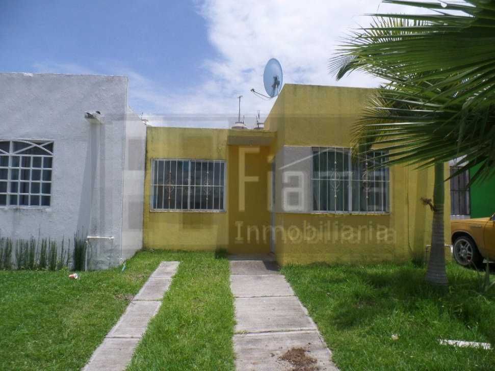 CASA AMUEBLADA EN RENTA EN VALLE REAL (G) $3,300