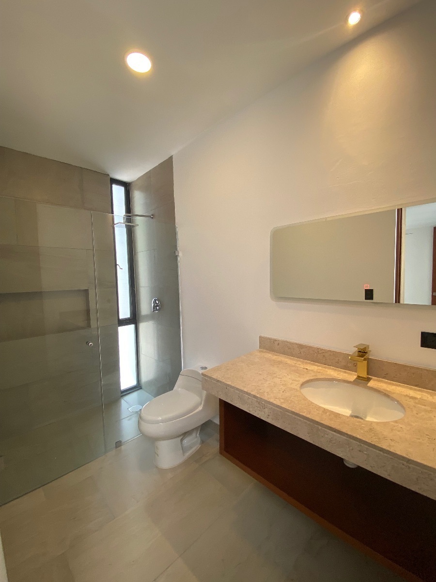 11 de 14: Baño Recámara Secundaria