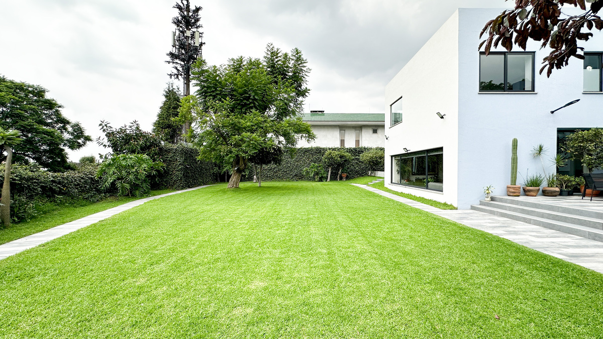 29 de 33: Jardín común (solo 3 departamentos)