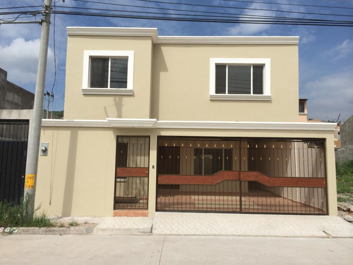 Linda Casa de 3 Habitaciones en Residencial Santa Cruz | EasyBroker