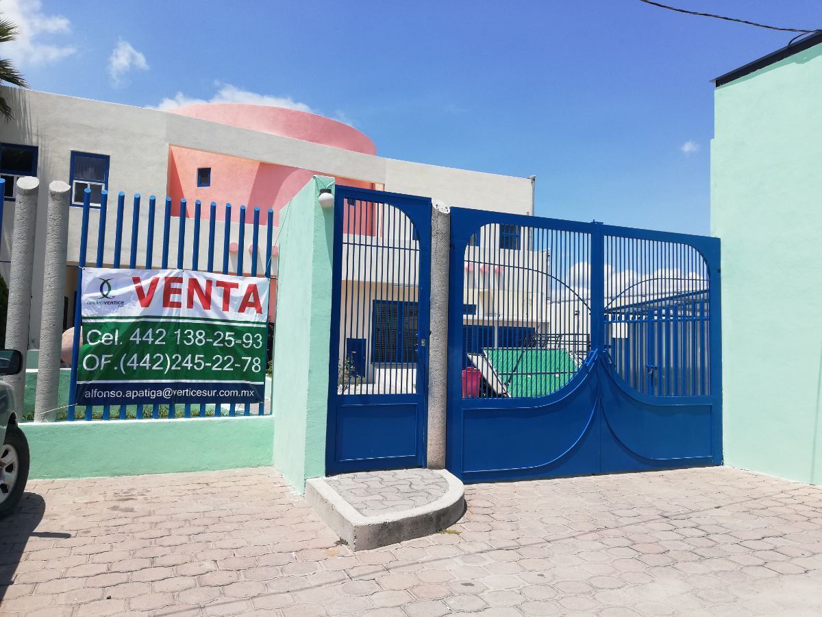 3 de 50: Clínica En Venta en San José Iturbide