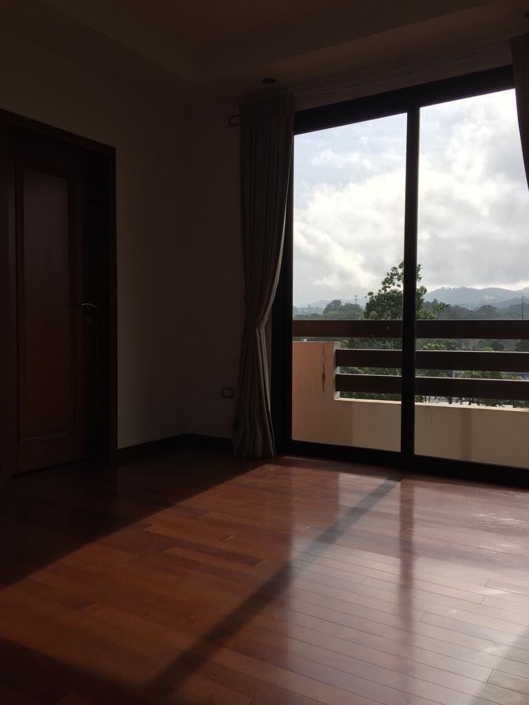 Apartamento en Alquiler Edificio Tarragona, zona 15 VH 1 EasyBroker