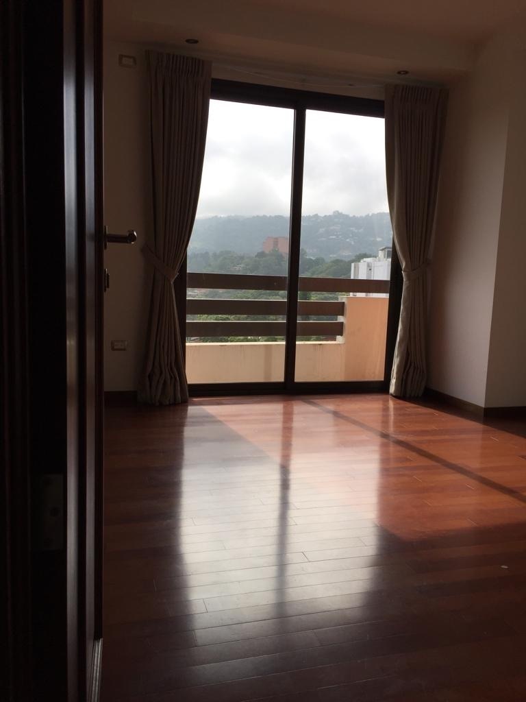 Apartamento en Alquiler Edificio Tarragona, zona 15 VH 1 EasyBroker