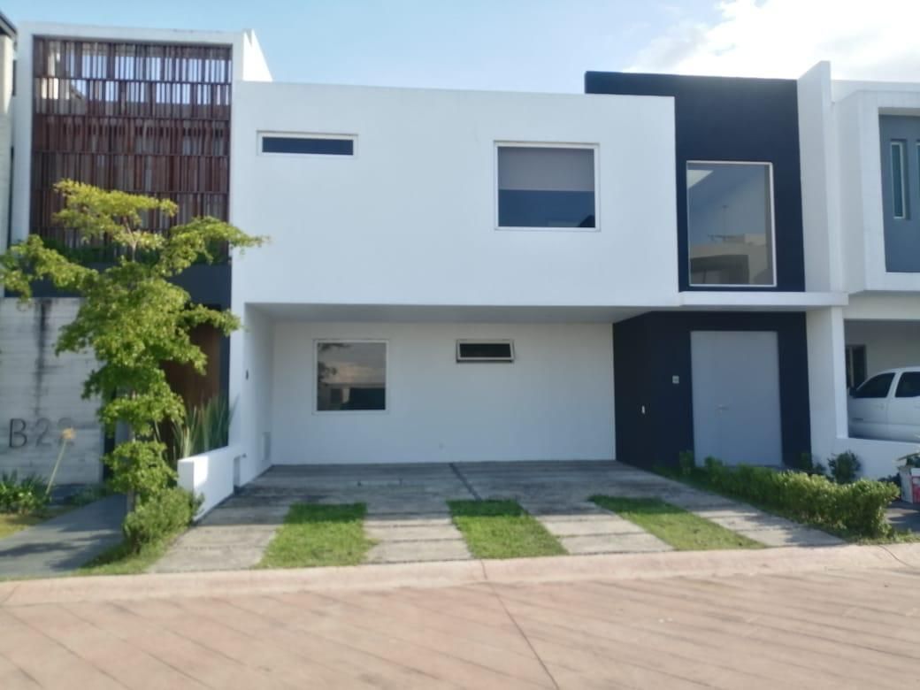 Renta de Casa Coto Villa la Cima Mto incluido zapopan | EasyBroker