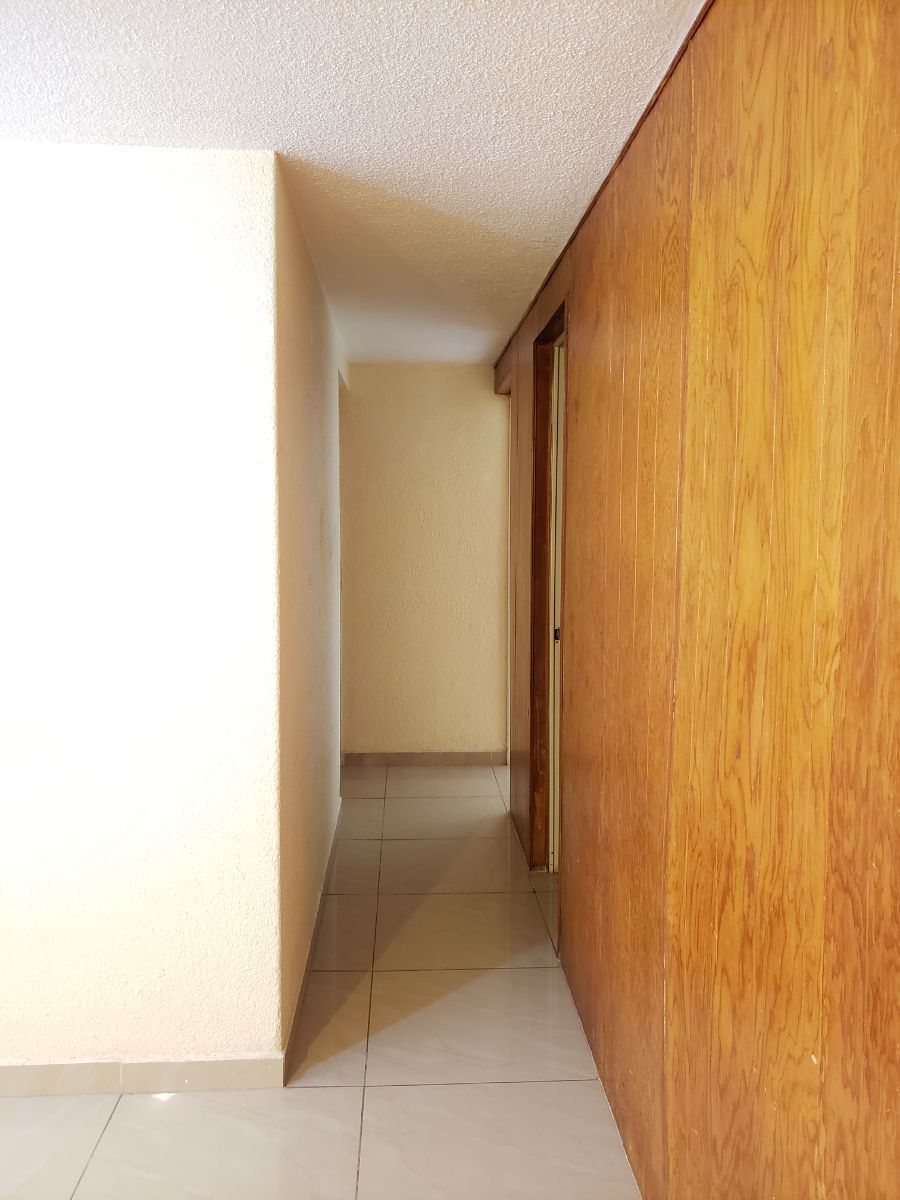 5 de 14: Pasillo de distribución