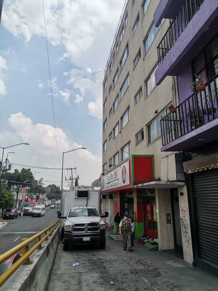AMPLIO LOCAL ACREDITADO CON INQUILINO EN LA COL. AMÉRICA - foto 2