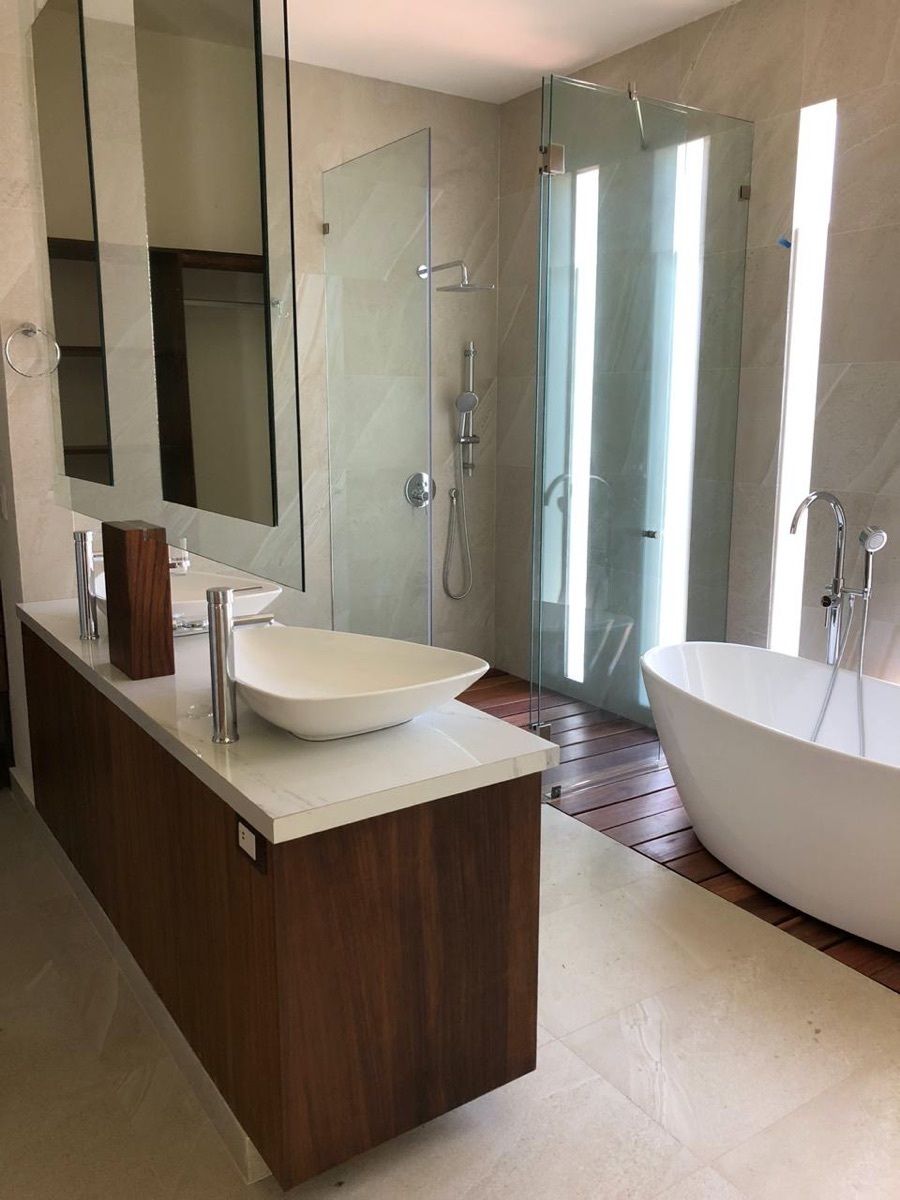 5 de 14: BAÑO