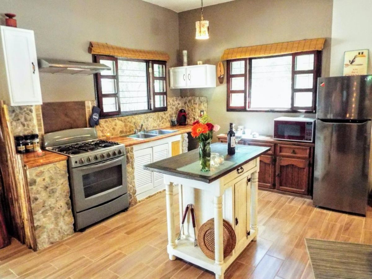 3 de 22: Hermosa Casa Rancho-Style en Venta en Akumal