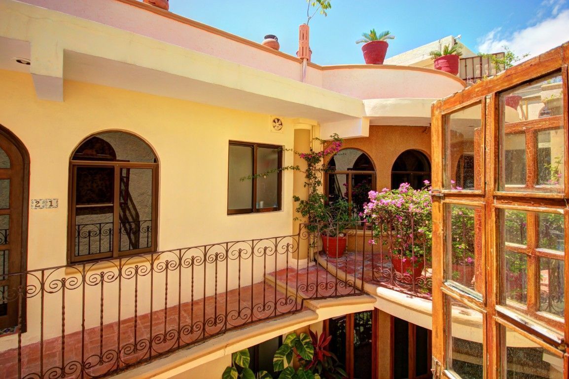 8 de 35: Fantástico Hotel en venta con vista al mar y restaurant