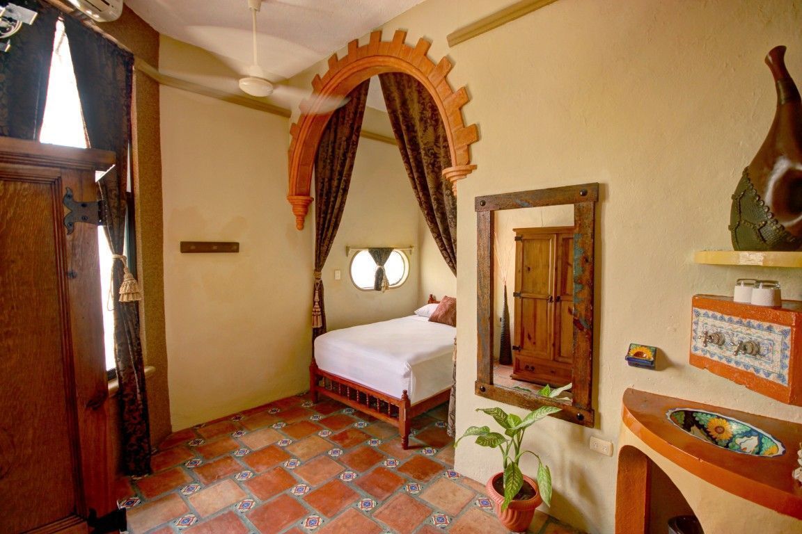 11 de 35: Fantástico Hotel en venta con vista al mar y restaurant