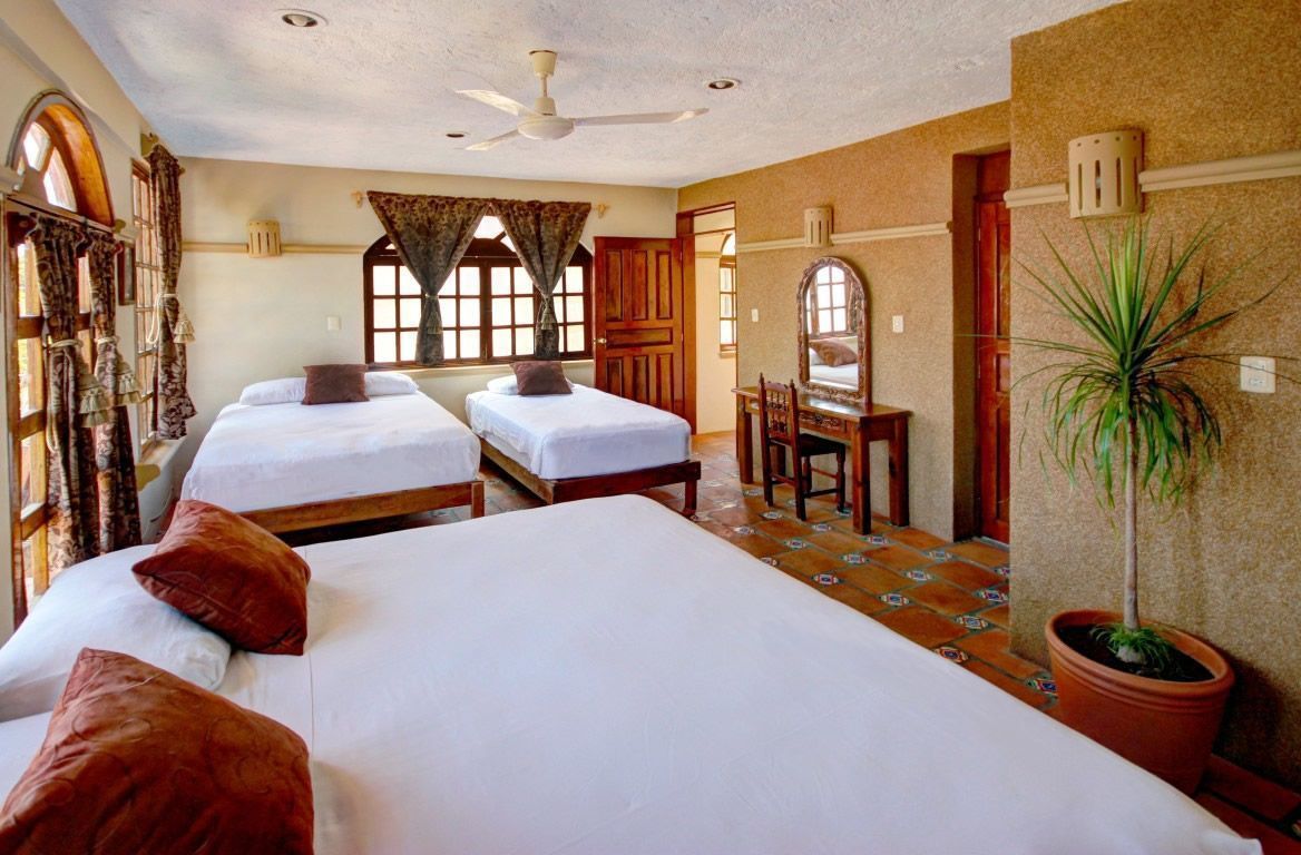 15 de 35: Fantástico Hotel en venta con vista al mar y restaurant