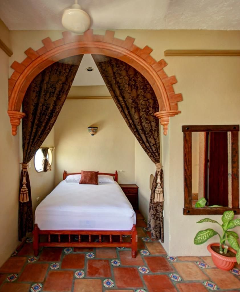 20 de 35: Fantástico Hotel en venta con vista al mar y restaurant