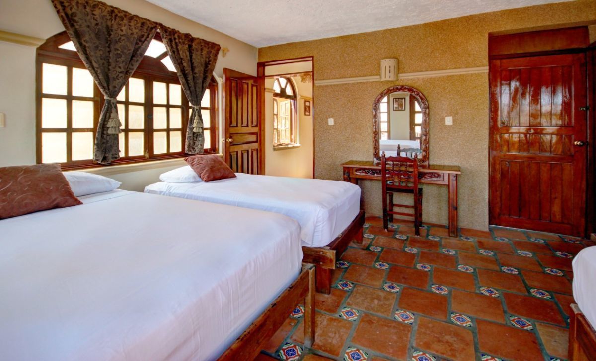 21 de 35: Fantástico Hotel en venta con vista al mar y restaurant
