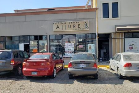 Local comercial en Venta Plaza Villa Fontana, Tijuana.