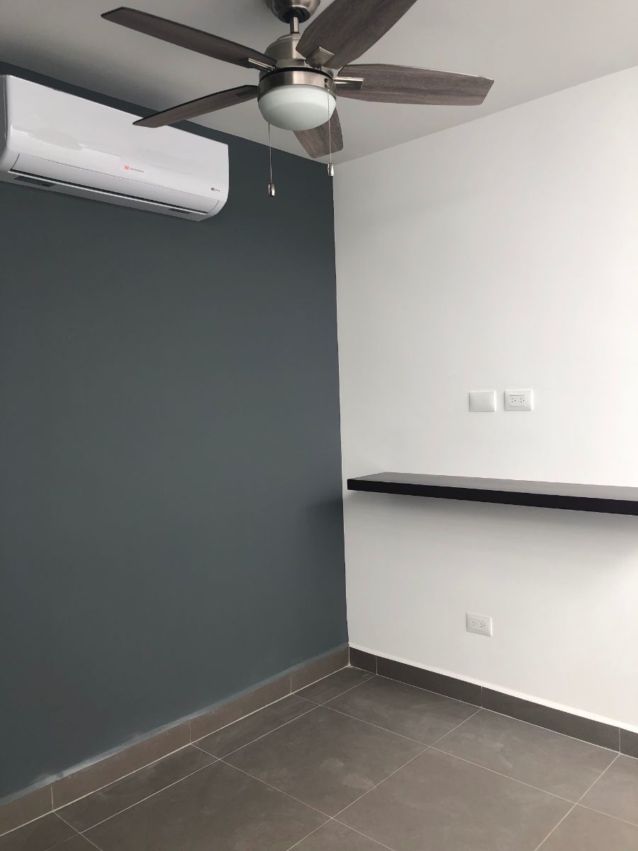 12 de 19: Family Room 