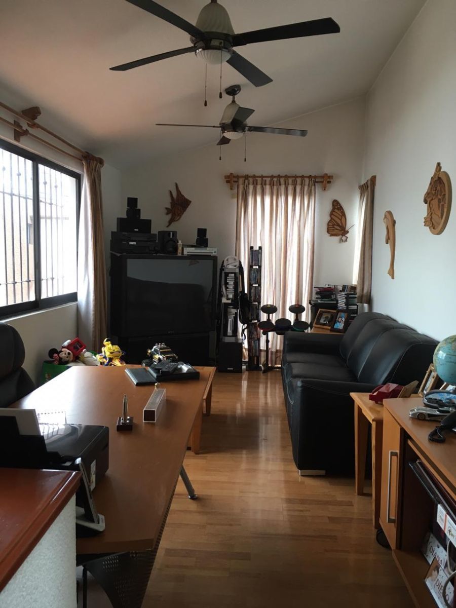 Casa em condomínio fechado em San Salvador Tizatlalli, Metepec, foto 3 de 12