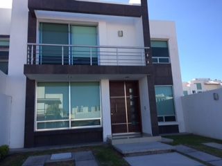 Casa em condomínio fechado em Juriquilla, Querétaro, foto 3 de 29