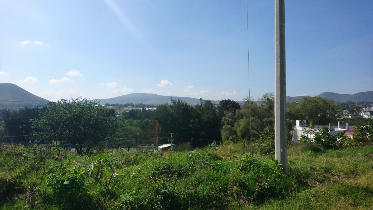 4 de 14: TERRENO