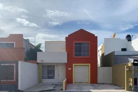 Casa en Francisco de Montejo calle 50 con local