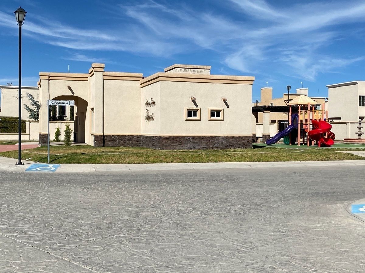 30 de 34: Casa Residencial - Los Viñedos - Pachuca