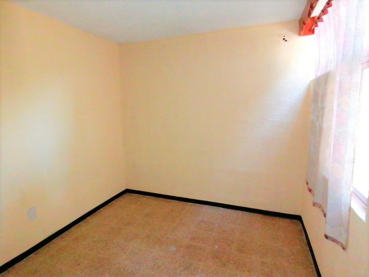 5 de 8: Sala