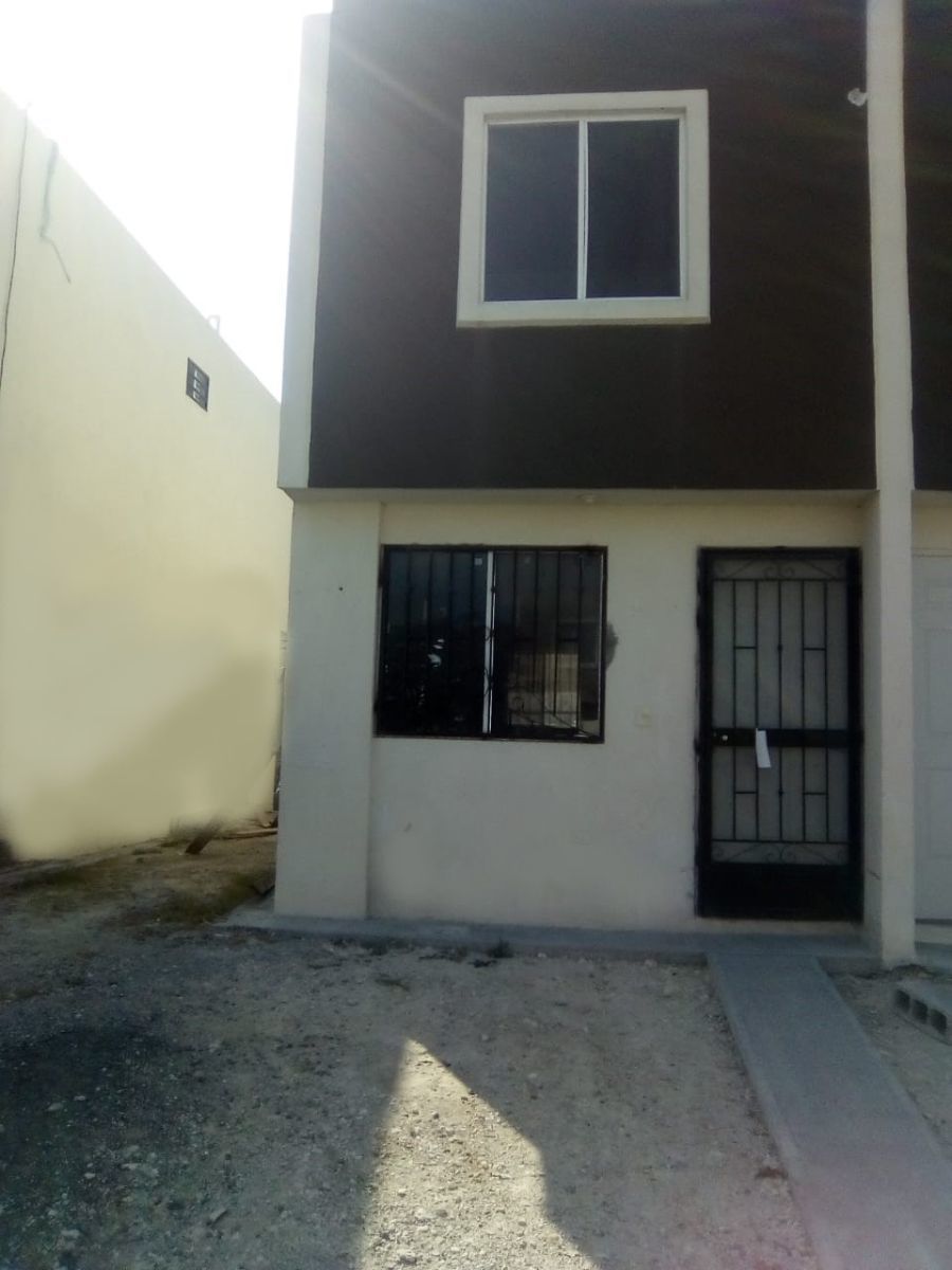 SE VENDE CASA EN VALLE DE SANTA ELENA ZUAZUA ACEPTO INFONAVIT | EasyBroker