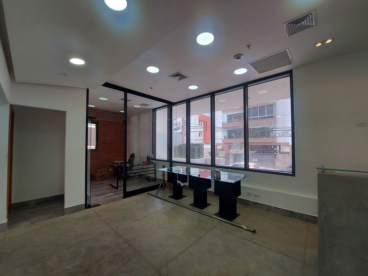 Oficinas en Venta Evaristo Morales, Santo Domingo