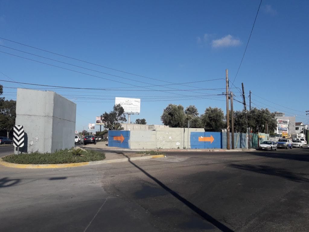 Se vende terreno en la Vía Rápida por la 20 de Noviembre