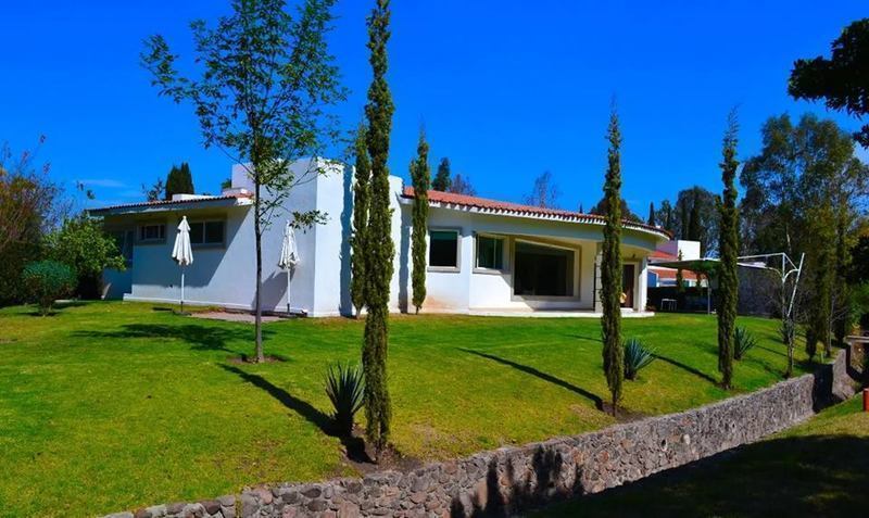 Residencia de UNA PLANTA en Club Campestre San Gil, ,300 m2 de AUTOR!