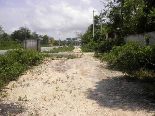 Oportunidad! Terreno en Cancun, Qroo, casi esquina con Av. Lopez Portillo