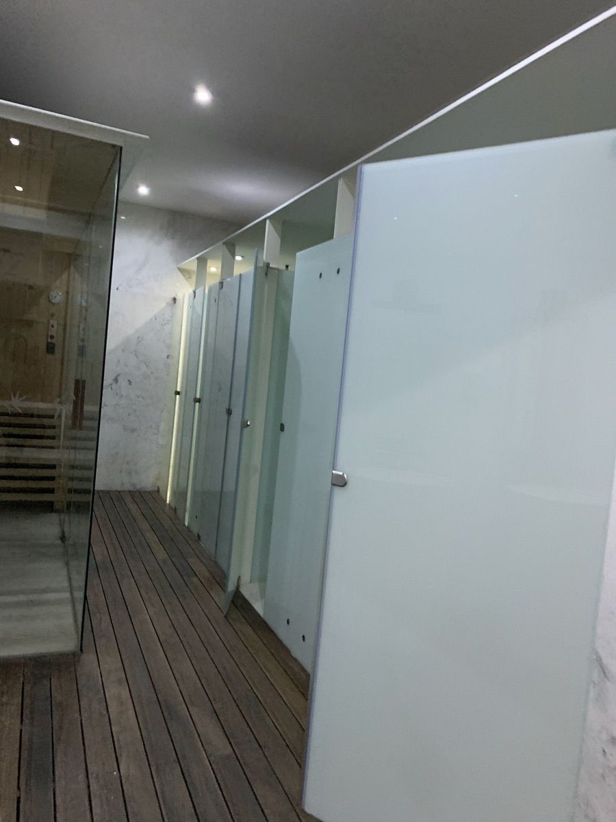 22 de 24: Baños de Alberca