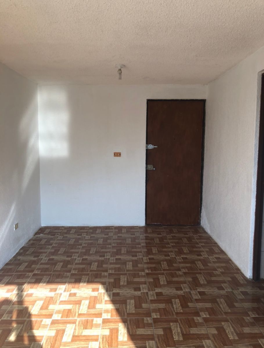 4 de 15: Entrada interior