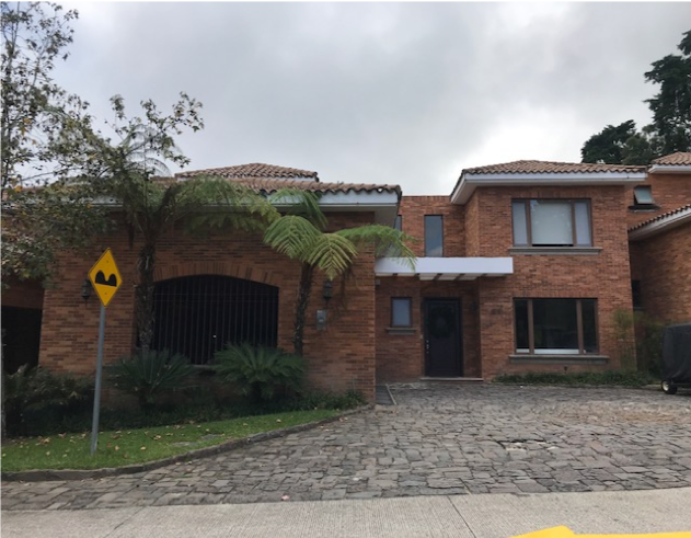 Casa en renta Club San Isidro, zona 16