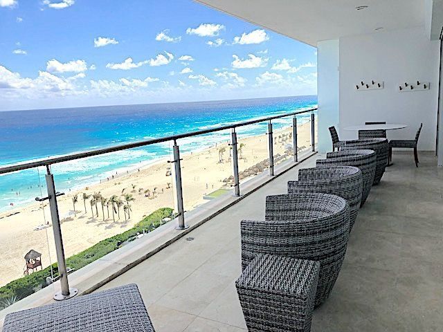 Departamento 4 recamaras frente al mar venta en Emerald Cancun