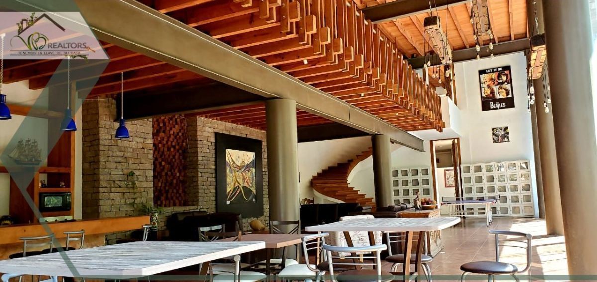 35 of 38: Club House