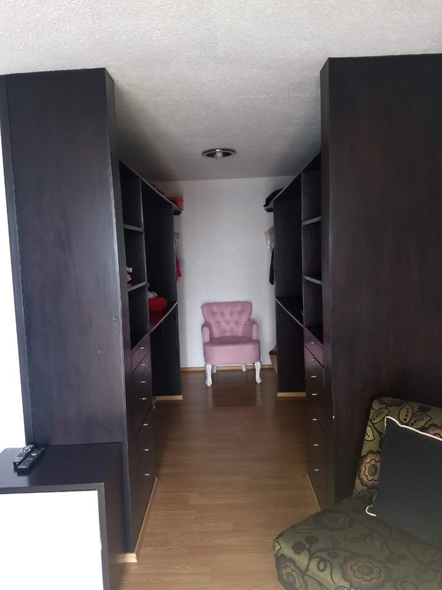 3 de 20: VESTIDOR