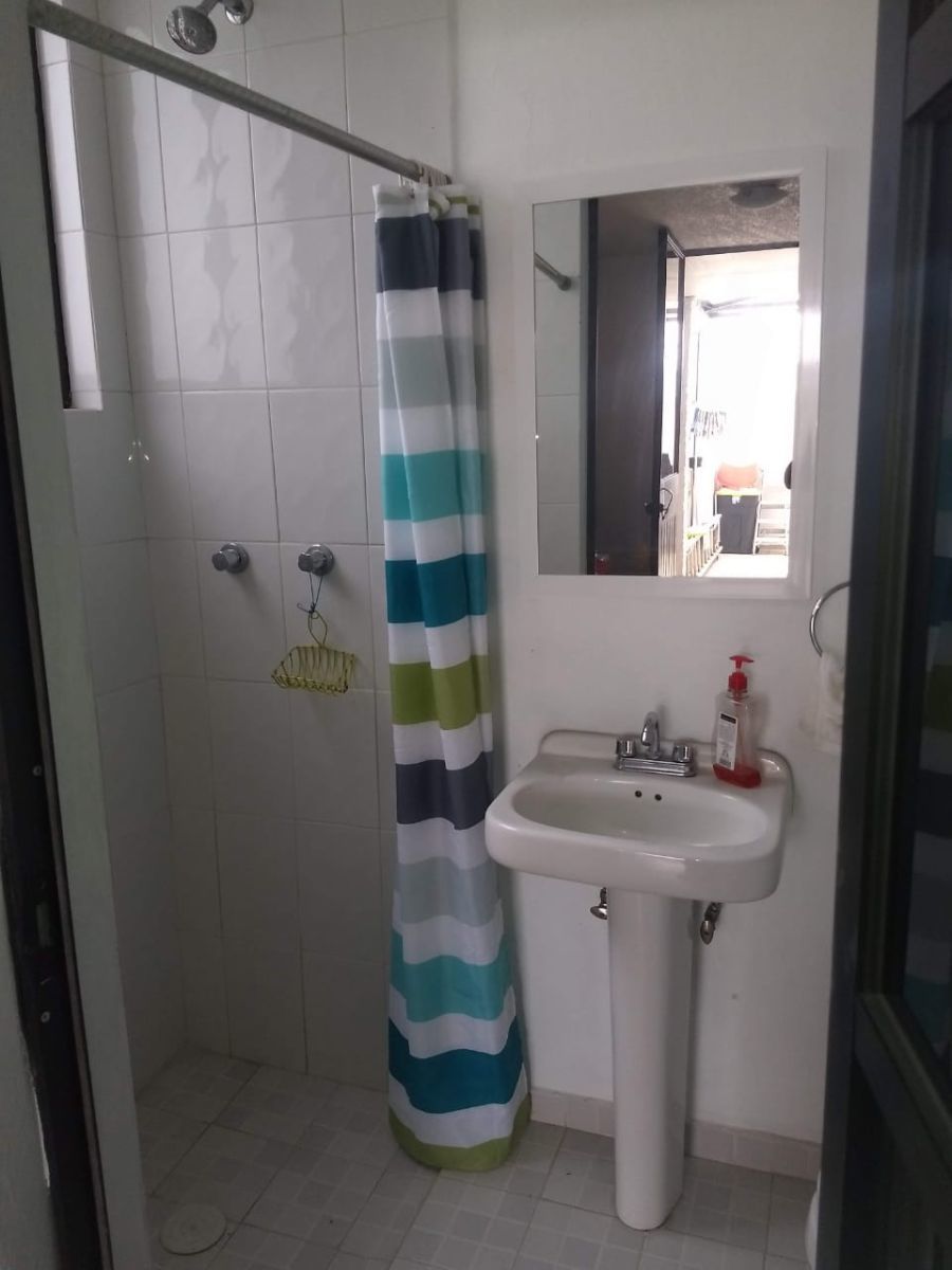 4 de 20: BAÑO COMPLETO