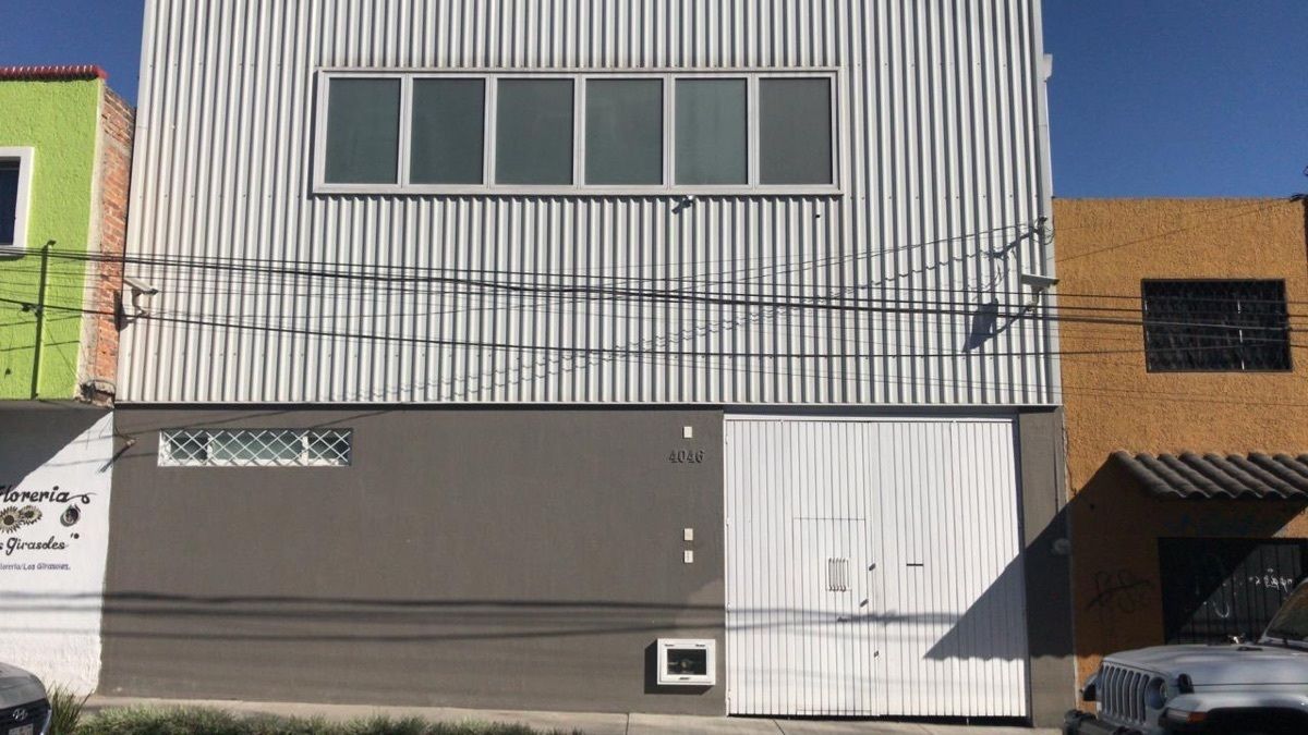 26 of 29: Amplia calle Ixtepete 4046