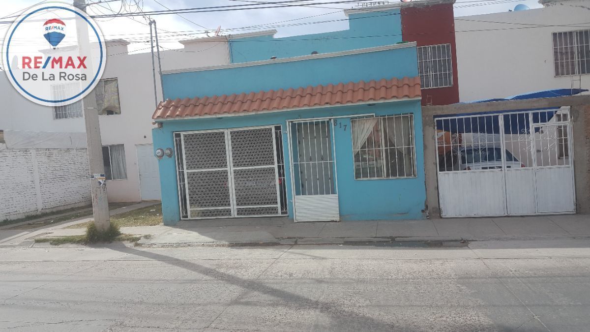 Casa en venta recamara en planta baja Fraccionamiento Villas del Guadiana  III | EasyBroker