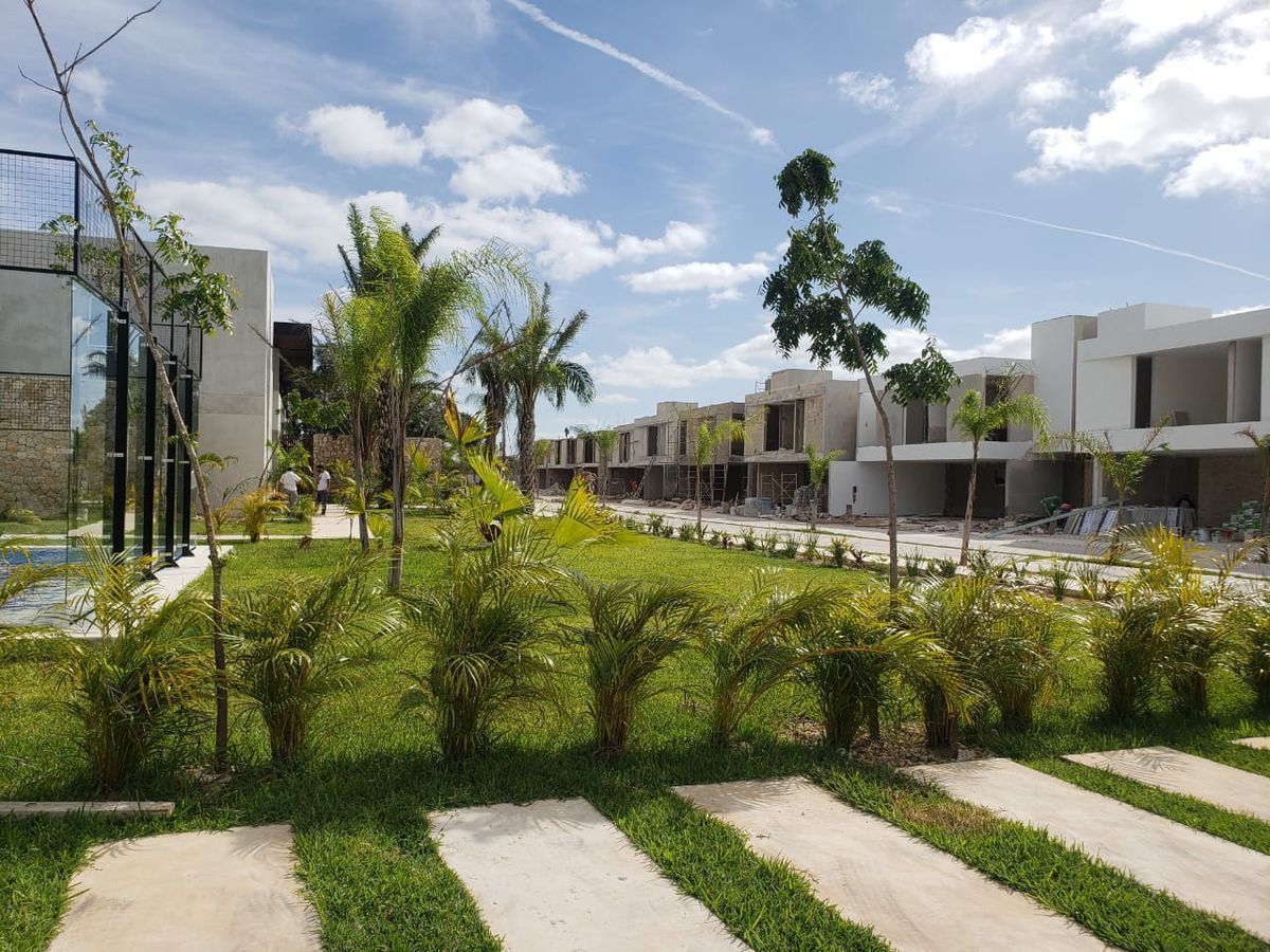32 de 34: Amenidades casa en venta residencial Xcanatún Mérida