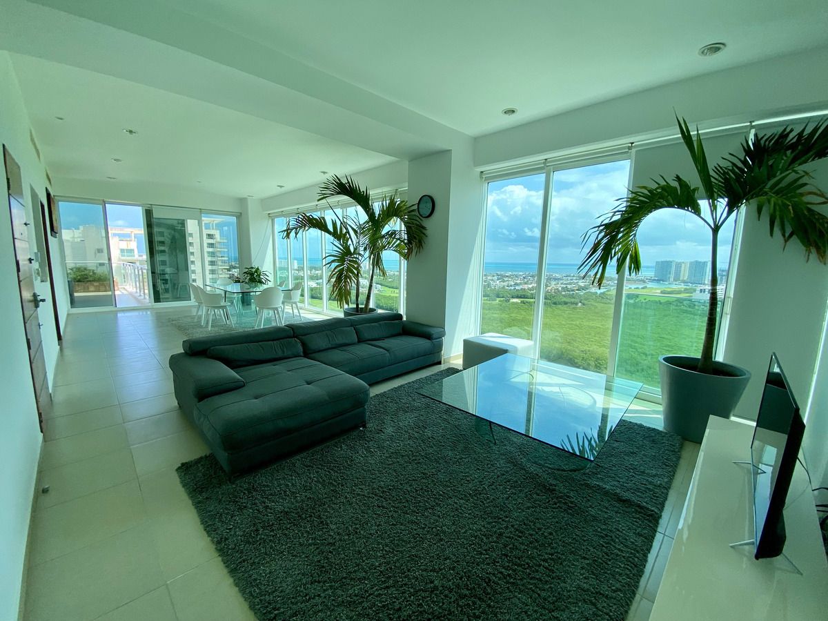 1 de 40: Penthouse amueblado en renta en Puerto Cancun