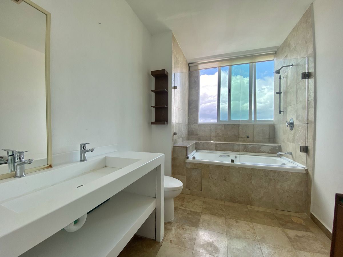 15 de 40: Penthouse amueblado en renta con vista al mar de Cancun