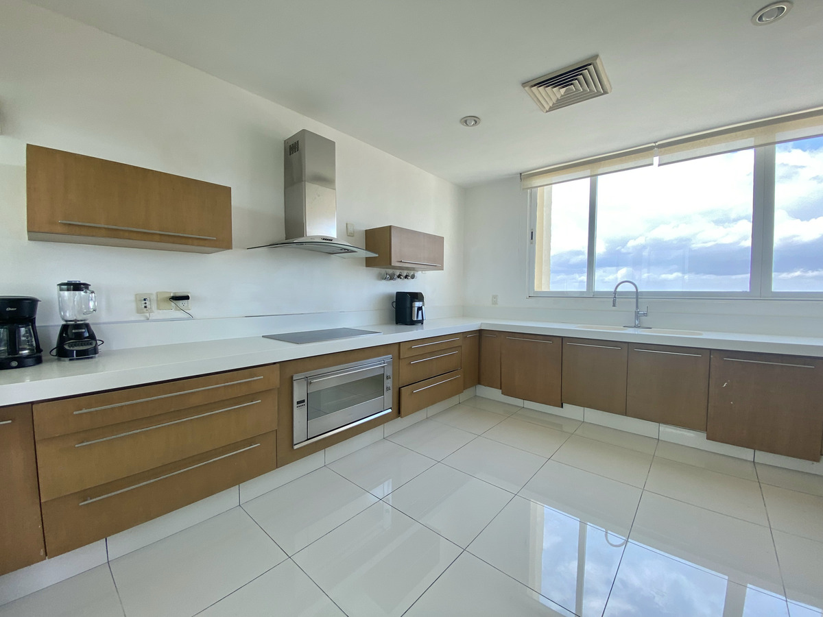 8 de 40: Penthouse amueblado en renta en Puerto Cancun